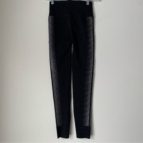 Fabletics High-Waisted Sculptknit Reflective Gym Black Leggings Womens XS - Picture 4 of 11